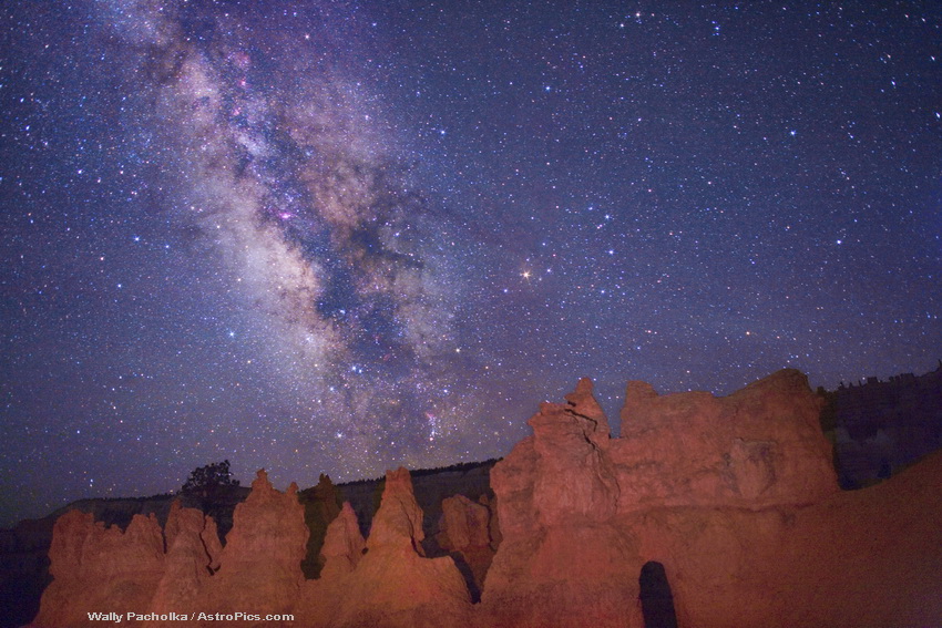 Wally Pacholka - Milky Way over Queen Trail
